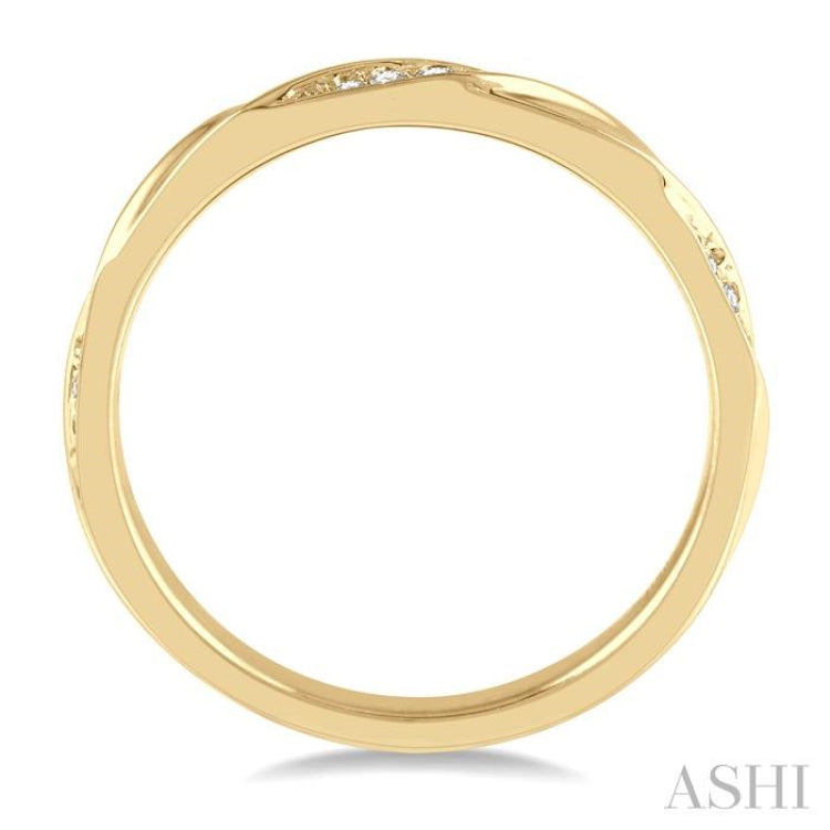 1/10 ctw Pod Shape Grooves Round Cut Diamond Stackable Band in 14K Yellow Gold