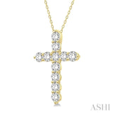 1/2 Ctw Round Cut Diamond Cross Pendant With Chain in 14K Yellow Gold