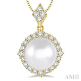 10 MM Cultured Pearl and 1/2 Ctw Round Cut Diamond Pendant in 14K Yellow Gold with chain