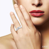 Light Weight Ladies Diamond Ring